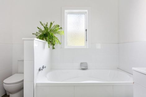 Photo of property in 8 Ann Street, Inner Kaiti, Gisborne, 4010