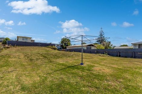 Photo of property in 63 Thatcher Street, Castlecliff, Whanganui, 4501