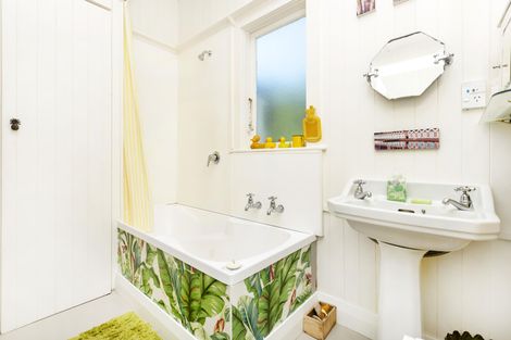 Photo of property in 29 Rose Street, Raglan, 3225