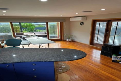 Photo of property in 122 Mana Esplanade, Paremata, Porirua, 5026