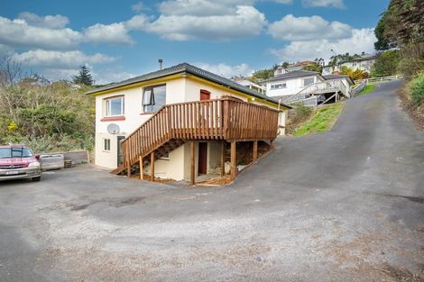 Photo of property in 35 Easther Crescent, Kew, Dunedin, 9012