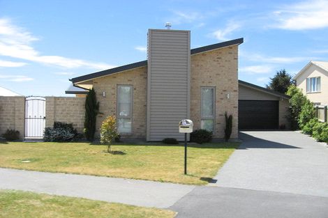 Photo of property in 20 Len Hale Place, Parklands, Christchurch, 8083