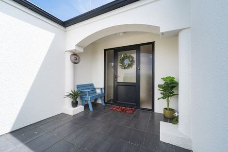 Photo of property in 14 Jordan Way, Kelvin Grove, Palmerston North, 4414