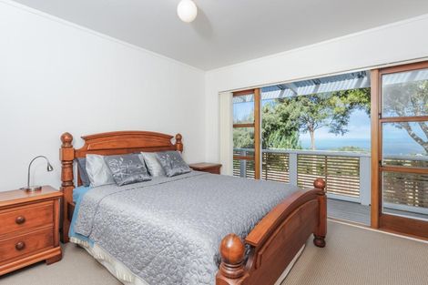 Photo of property in 33 Lookout Drive, Laingholm, Auckland, 0604