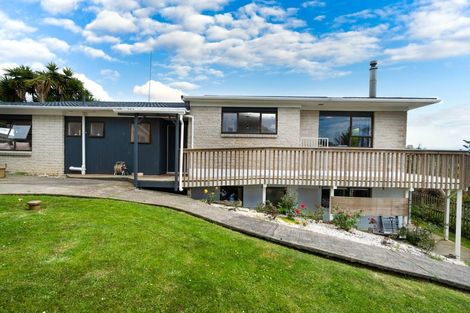 Photo of property in 1069 Scenic Drive North, Swanson, Auckland, 0816