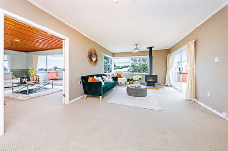 Photo of property in 42 Gordon Avenue, Milford, Auckland, 0620