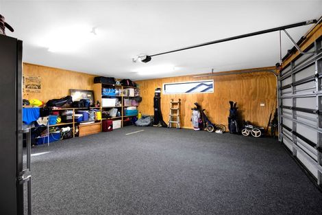 Photo of property in 6 Pebble Beach Court, Waiwhakaiho, New Plymouth, 4312