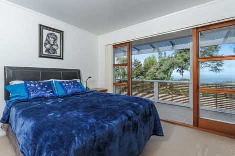 Photo of property in 33 Lookout Drive, Laingholm, Auckland, 0604