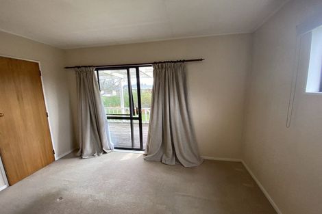 Photo of property in 2 Oak View Place, Greytown, 5712