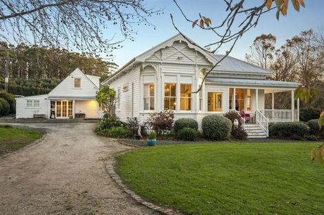 Photo of property in 1073 Kahikatea Flat Road, Waitoki, Kaukapakapa, 0871