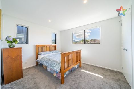 Photo of property in 2/10 Avery Grove, Boulcott, Lower Hutt, 5011