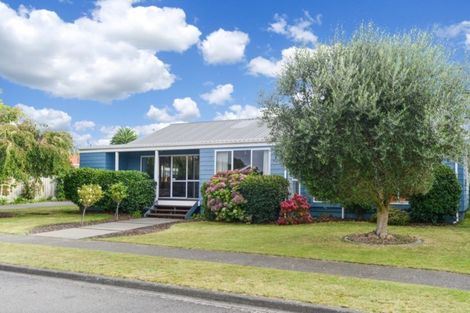 Photo of property in 14 Whiting Crescent, Greenmeadows, Napier, 4112