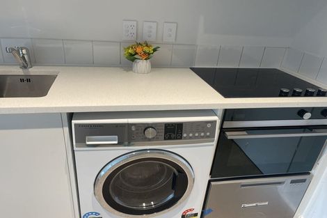 Photo of property in 7e/30 Westward Ho, Glen Eden, Auckland, 0602