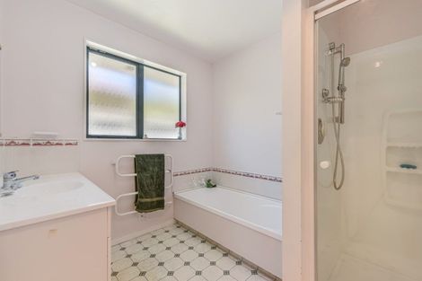 Photo of property in 20 Ranui Street, Waikawa, Picton, 7220