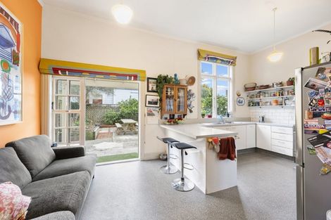 Photo of property in 94 Pirie Street, Mount Victoria, Wellington, 6011