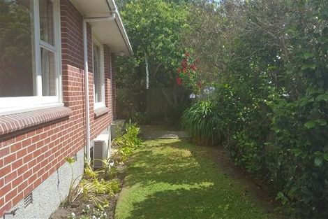 Photo of property in 1/98 Crofton Road, Harewood, Christchurch, 8051