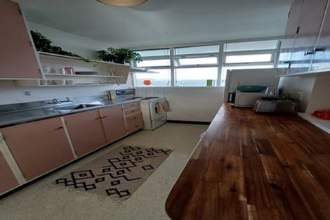 Photo of property in Gateway Apartments, 19 Maida Vale Road, Roseneath, Wellington, 6011