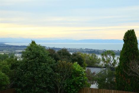 Photo of property in 3 Drayton Drive, Mount Pleasant, Christchurch, 8081