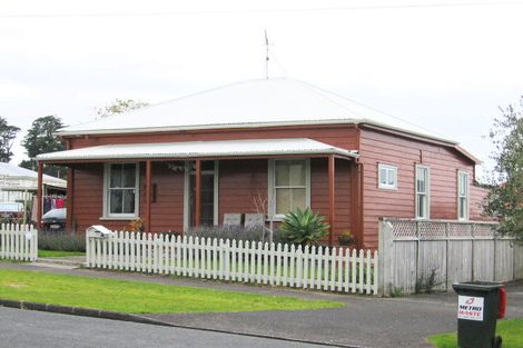 Photo of property in 39 Rimu Street, Helensville, 0800