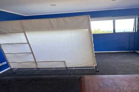 Photo of property in 8 Bury Grove, Strathmore Park, Wellington, 6022