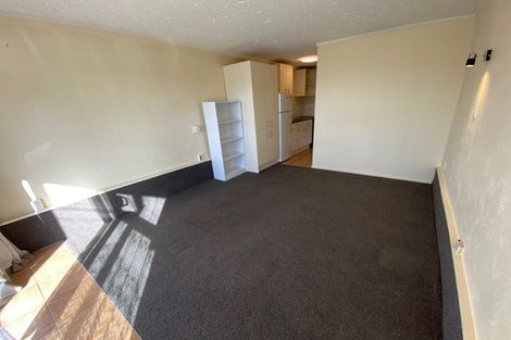 Photo of property in 327 Adelaide Road, Newtown, Wellington, 6021