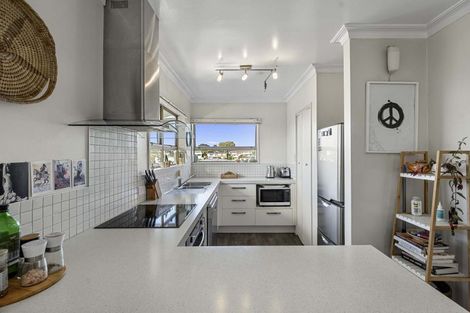 Photo of property in 20a Pine Avenue, Otumoetai, Tauranga, 3110