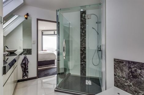 Photo of property in 2/31 Harry Ell Drive, Cashmere, Christchurch, 8022