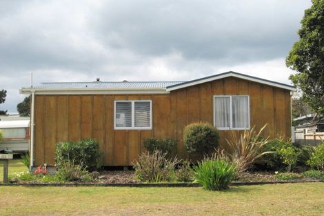 Photo of property in 144b Kiwi Road, Whangamata, 3620