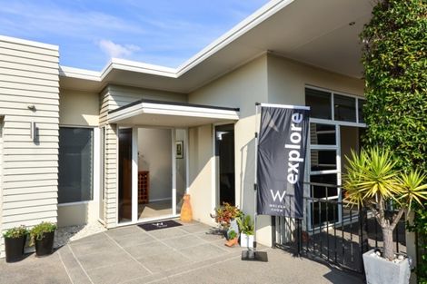 Photo of property in 5 Oldfield Court, Huntington, Hamilton, 3210