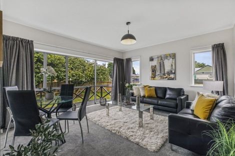 Photo of property in 97 Russell Road, Manurewa, Auckland, 2102