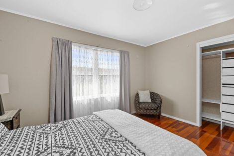 Photo of property in 5 Hatton Road, Orewa, 0931