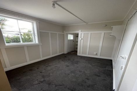 Photo of property in 15 Queens Parade, Devonport, Auckland, 0624