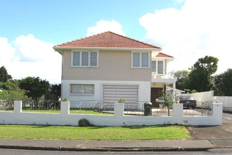 Photo of property in 3 Essex Street, Te Atatu South, Auckland, 0610