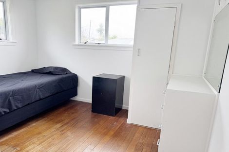 Photo of property in 9 Mount View Place, Spotswood, New Plymouth, 4310