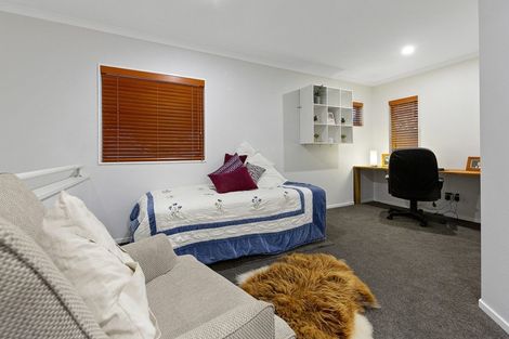 Photo of property in 13 Lilybank Crescent, East Tamaki, Auckland, 2013