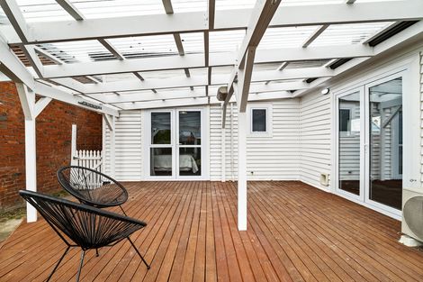 Photo of property in 272 Oxford Street, South Dunedin, Dunedin, 9012