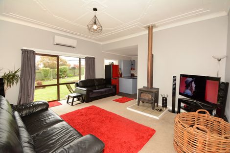 Photo of property in 2a Neill Street, Green Island, Dunedin, 9018