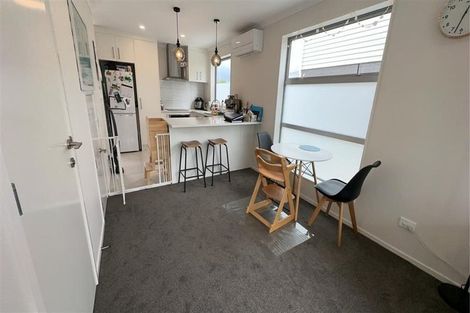 Photo of property in 28a Yeovil Road, Te Atatu Peninsula, Auckland, 0610