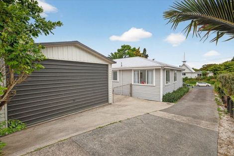 Photo of property in 17 Boucher Avenue, Te Puke, 3119