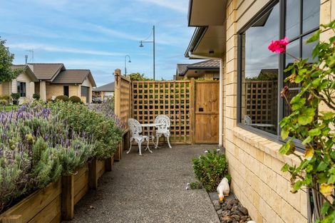 Photo of property in Bramley Gardens, 66/3 Turnbury Court, Rototuna, Hamilton, 3210