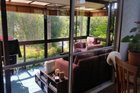 Photo of property in 1/14 Tallington Crescent, Torbay, Auckland, 0630