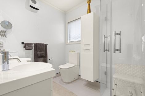 Photo of property in 3 Virginia Grove, Milson, Palmerston North, 4414