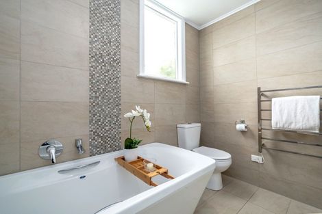 Photo of property in 32a Esther Street, Martinborough, 5711