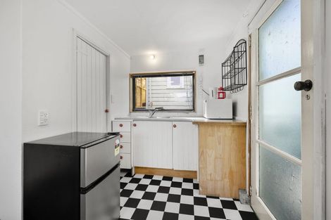 Photo of property in 34 Government Road, Raglan, 3225