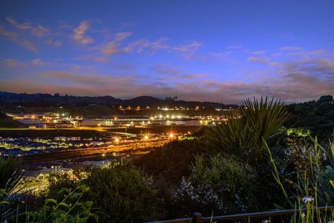 Photo of property in 71 Penetaka Heights, Pyes Pa, Tauranga, 3112