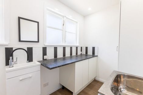 Photo of property in 61 Burgoyne Street, Woodville, 4920