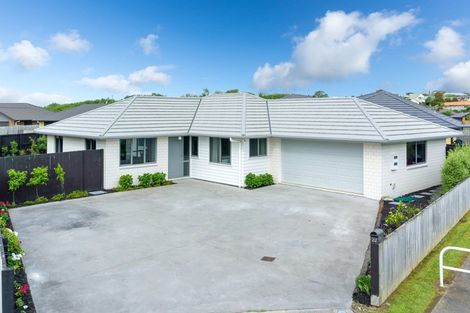 Photo of property in 22 Max Landing, Grandview Heights, Hamilton, 3200