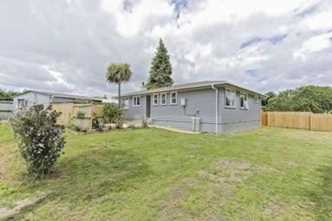 Photo of property in 10 Barrow Place, Te Puke, 3119