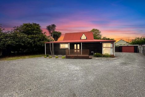 Photo of property in 351 Sawyers Arms Road, Harewood, Christchurch, 8051