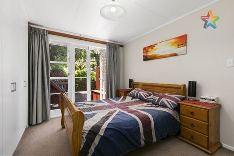 Photo of property in 7 Panorama Grove, Harbour View, Lower Hutt, 5010